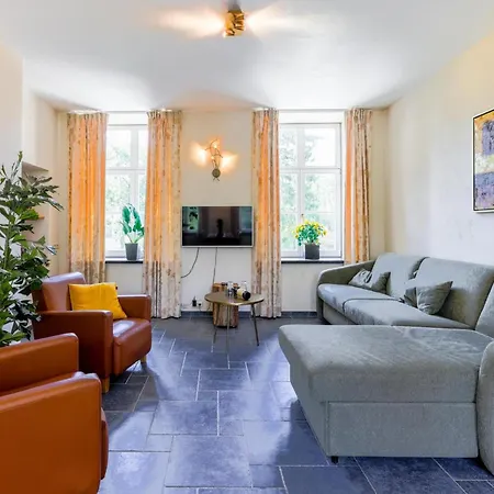 Holiday home In Castle By Ambleve River *